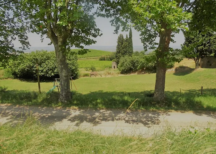 Domaine De La Petite Tour 3* Montréal