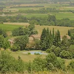 Domaine De La Petite Tour Vendégház